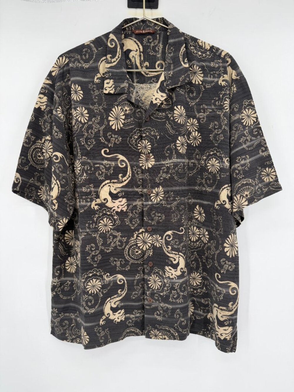 Tommy Bahama Men’s XL 100% Silk Dragon Print Hawaiian Camp Shirt